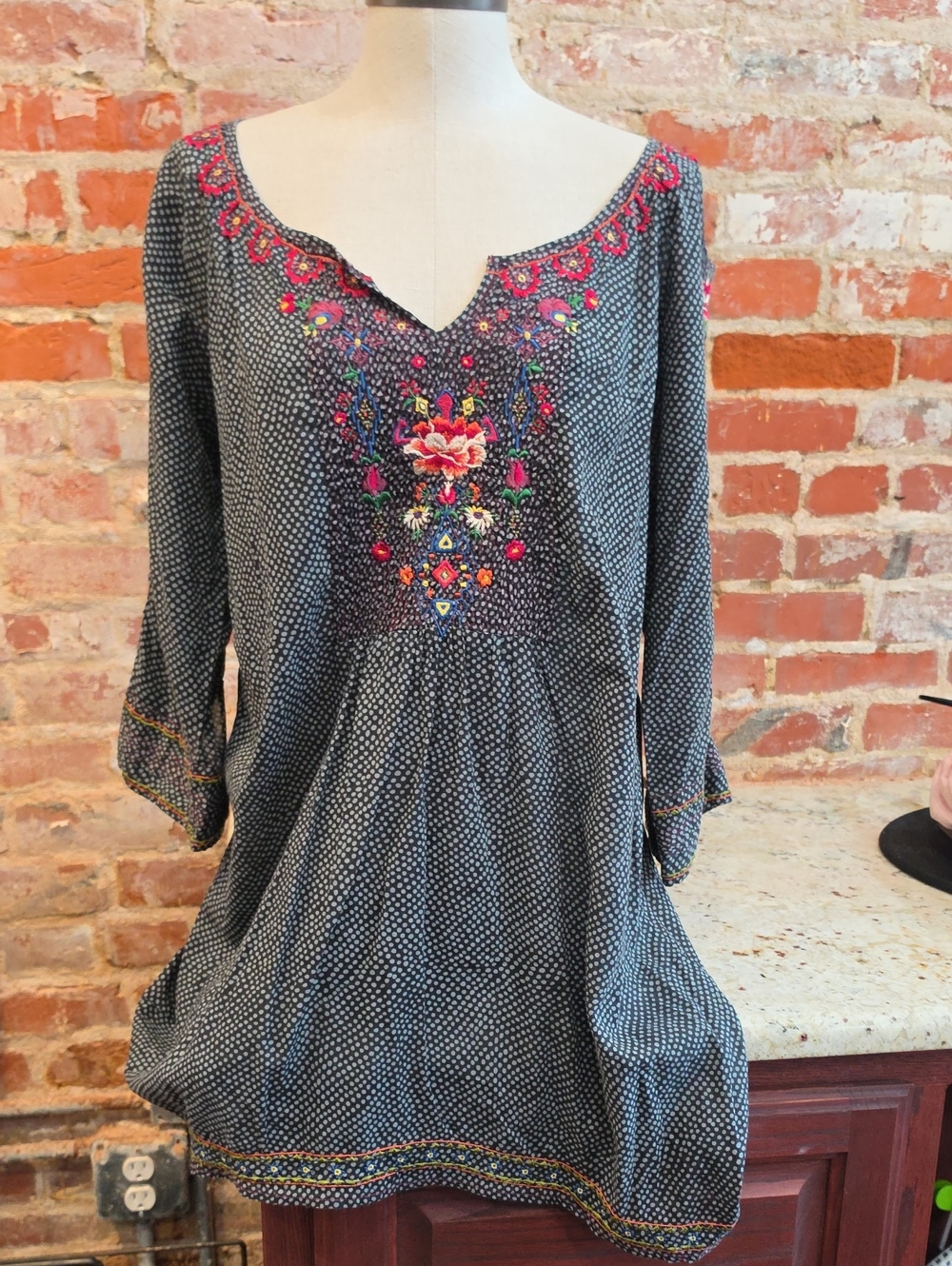 Johnny Was Navy Blue Embroidered Floral Tunic with Pink Accents